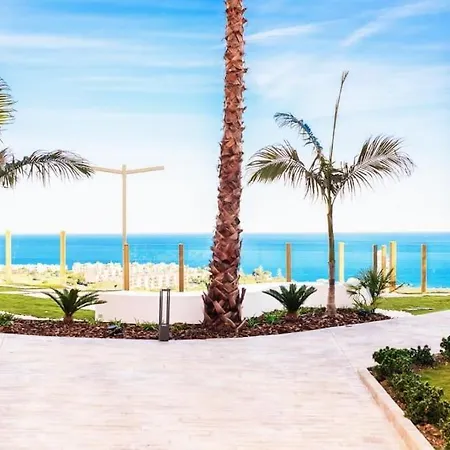 Beautiful New With Direct Sea View, First Line!! Apartamento