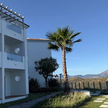 Beautiful New With Direct Sea View, First Line!! Apartment Manilva